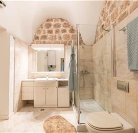 4 bedroom villa with pool in Lapad, Dubrovnik, sleeps 8